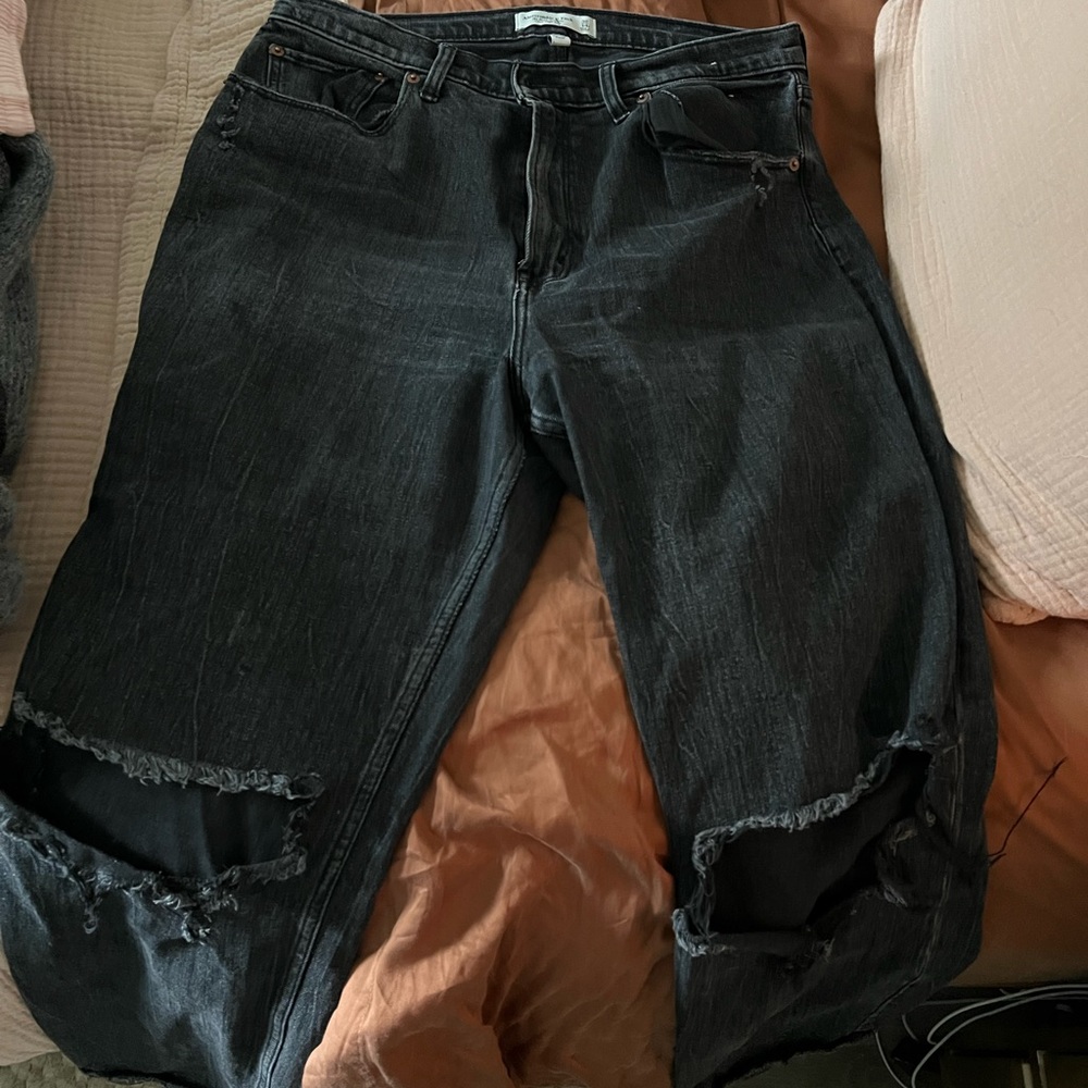 Curve love, cropped, high-waisted Abercrombie jeans
